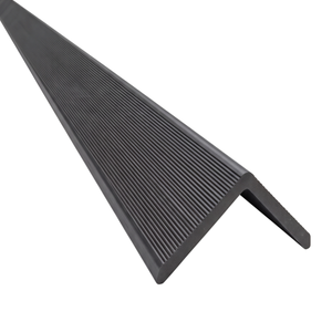 Kinsley - boven- en afsluitstrip voor gevelbekleding van zwart composiet 2900 x 219 x 29 mm